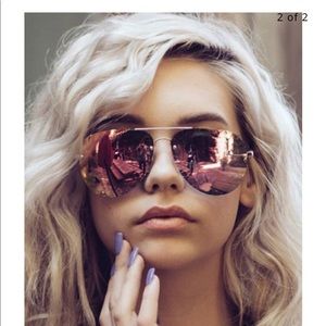 NWT Quay x Amanda Steele Muse